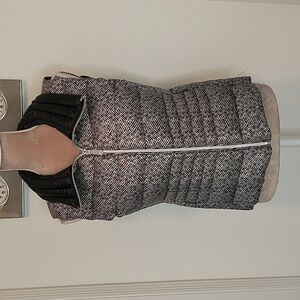 Vince Camuto, Size M, Duck Down Filled Puffer Vest, Black & Gray Herringbone